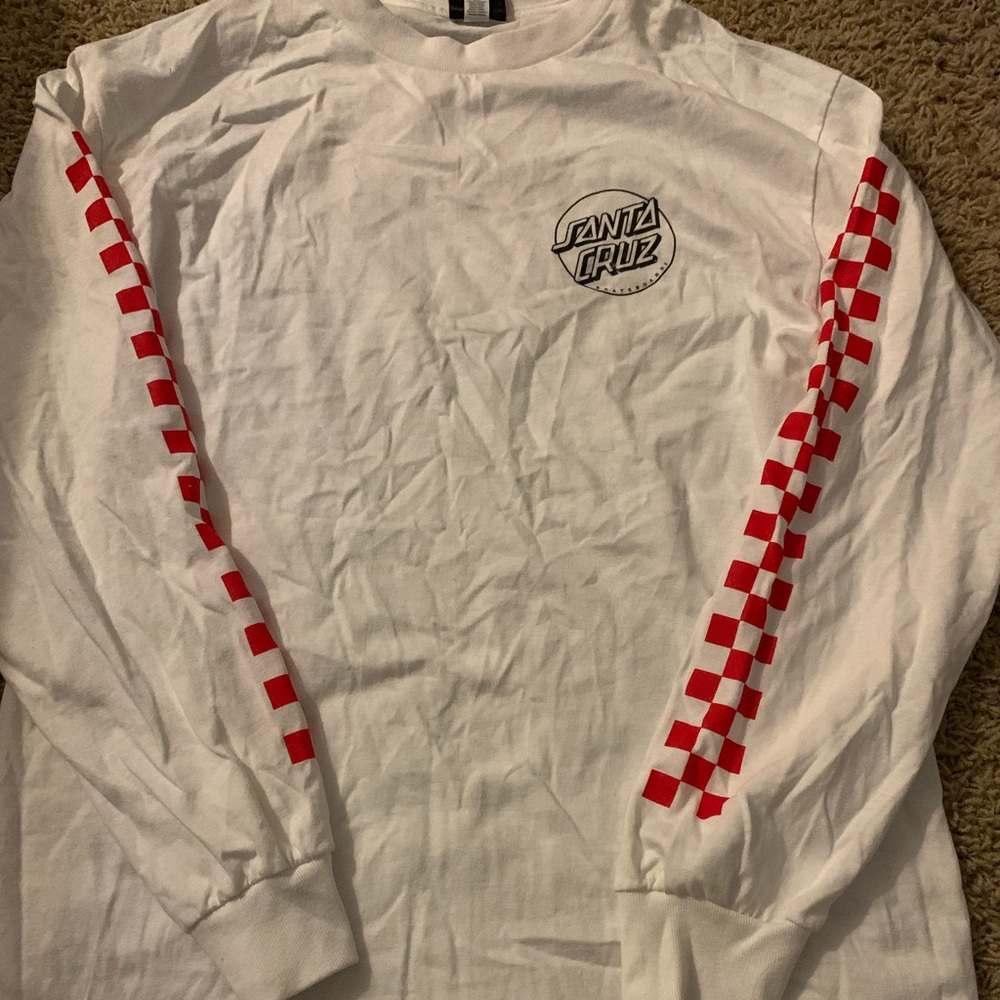 Santa cruz tee